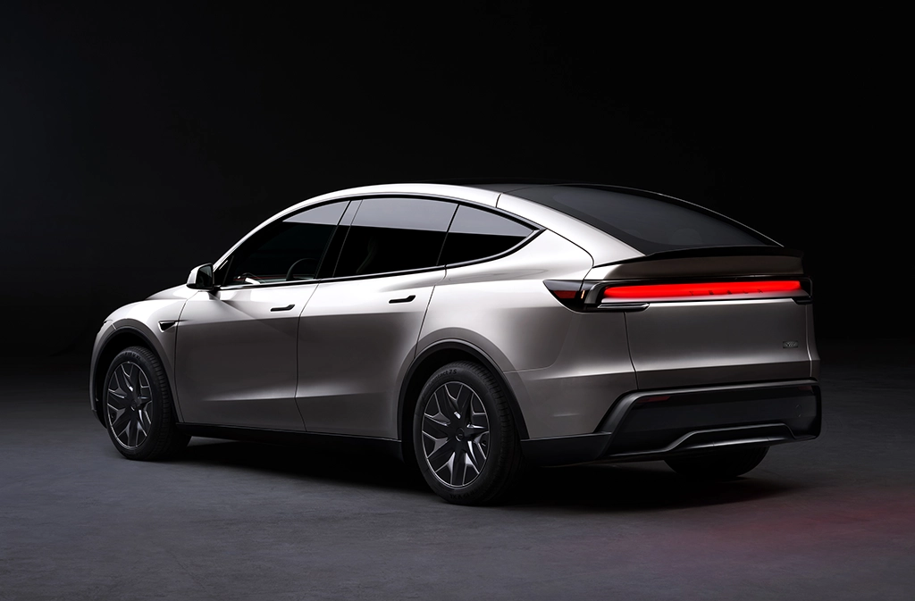 Tesla Model Y L